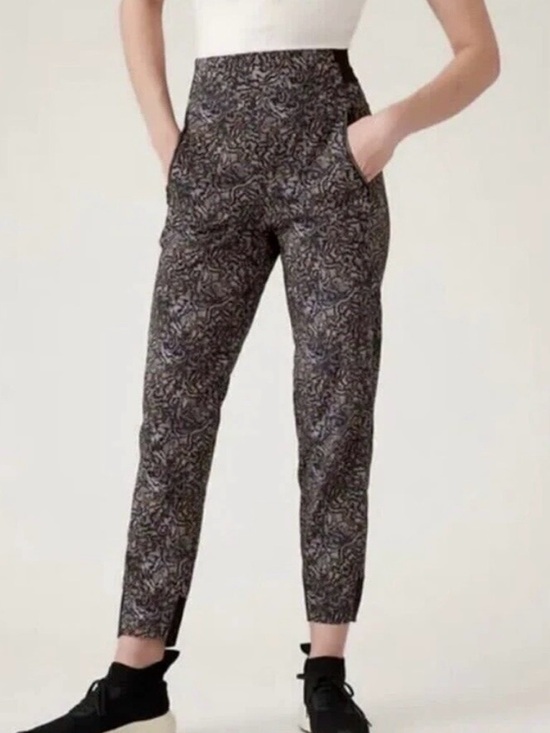 Athleta Pants - Athleta Trekkie North Jogger Pants NWT